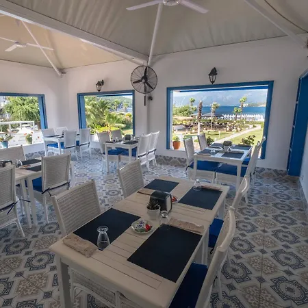 מלון Casa & Blanca (adults Only) מרמריס