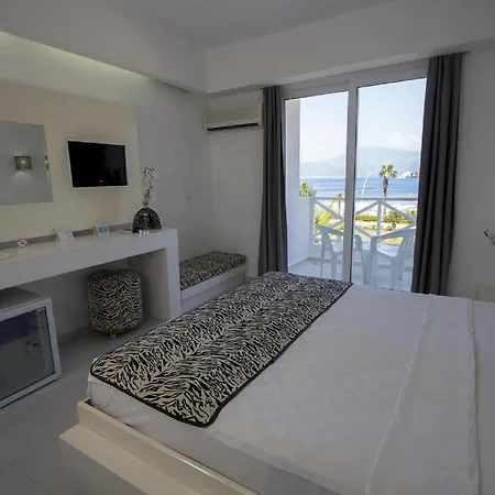 מלון Casa & Blanca (adults Only)