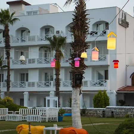 מלון Casa & Blanca (adults Only) 4*