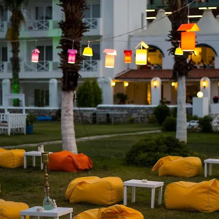 Casa & Blanca (adults Only)